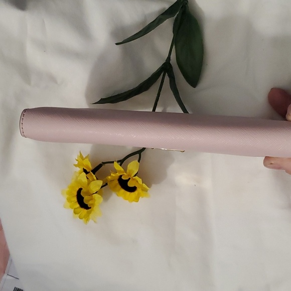 MICHAEL KORS WALLET - Picture 14 of 16